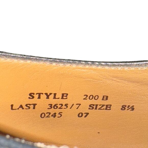 Loake Last Oxfords Men's Size 8.5 Black Leather Professional Collection Cap Toe - Picture 9 of 9